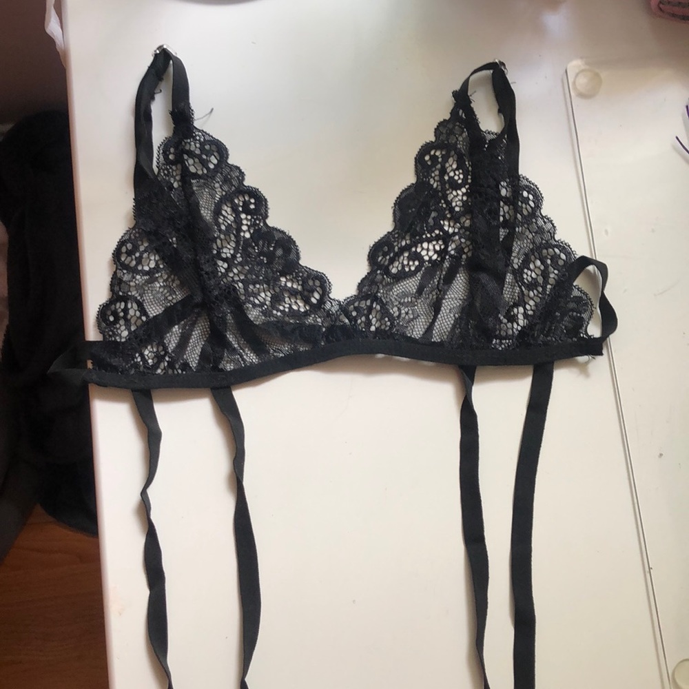 black lace bralette